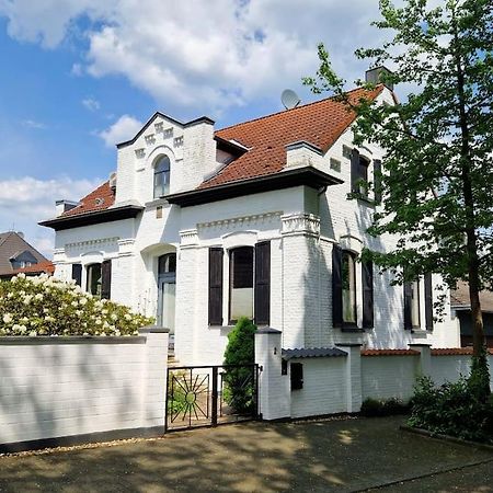Historische Villa Mit Garten, Luxus Meerbusch Kültér fotó